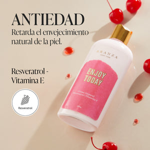 Crema corporal hidratante aroma  frutos rojos 230 ml.