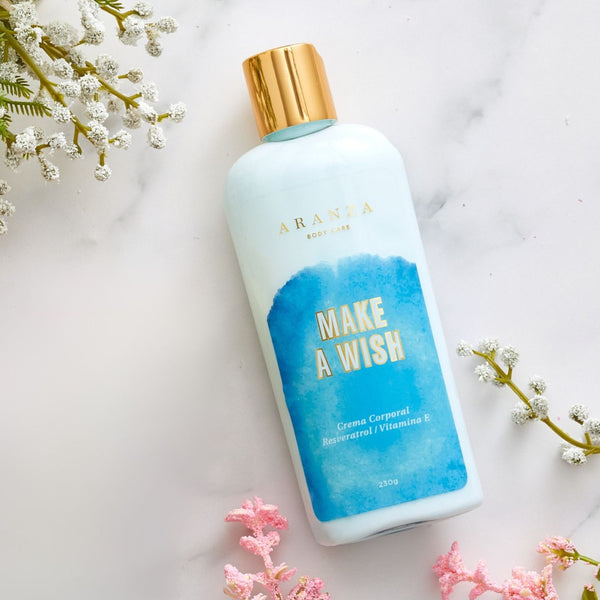 Crema corporal  hidratante aroma floral 230 ml.