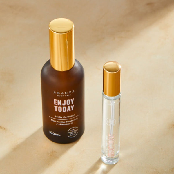 Box aceite corporal  + travel size aroma frutos rojos + embudo de obsequio