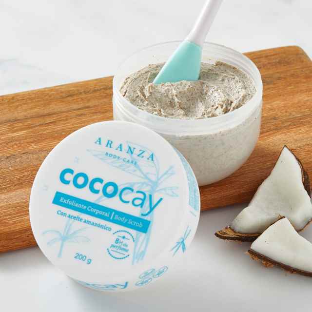 Exfoliante corporal + body butter aroma a coco + accesorios