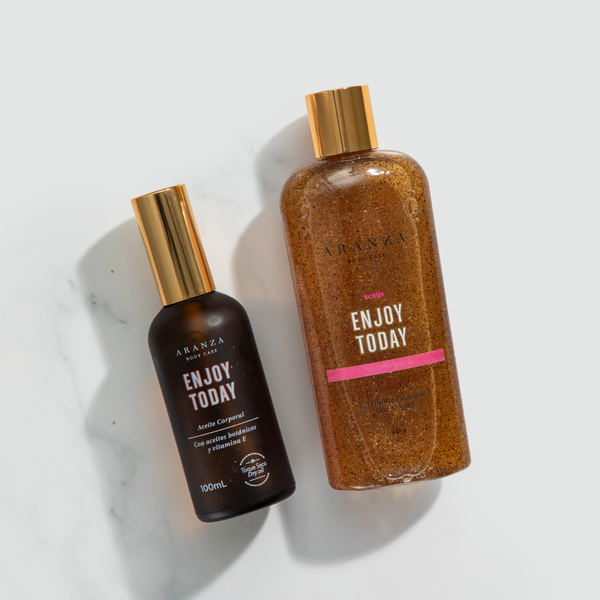 Box óleo corporal 100 ml + Exfoliante corporal 230 ml. con aroma a frutos rojos