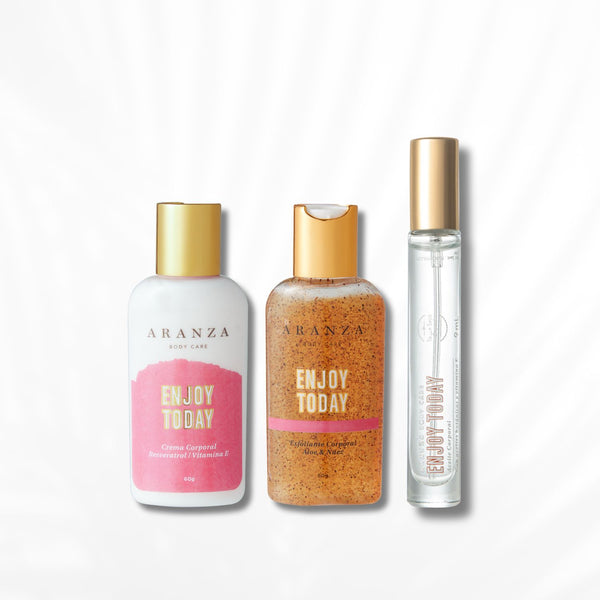 Box rutina completa aroma frutos rojos travel size + neceser rosado