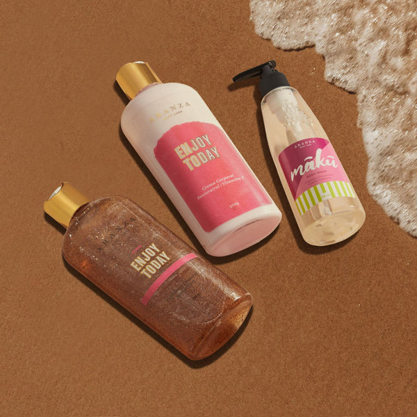Tripack crema corporal hidratante aroma frutal + exfoliante + gel de baño